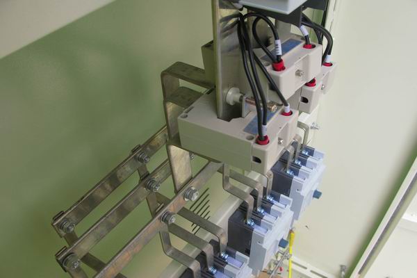 叉河镇配电柜-应急照明配电柜使用对工作人员的具